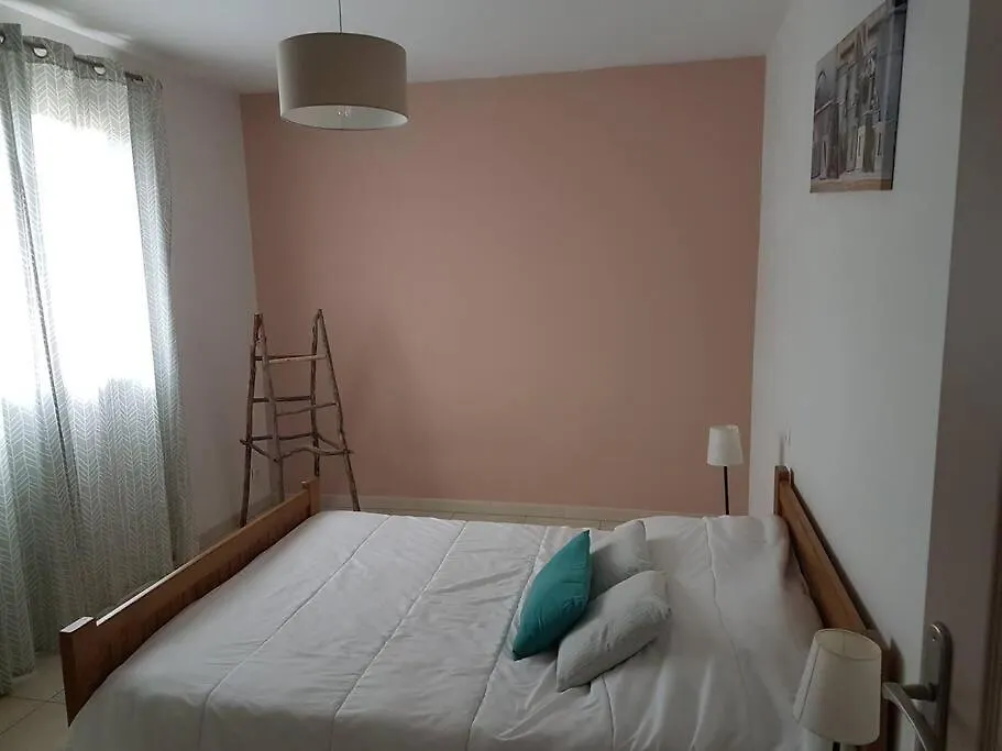 Agreable Maison Entre Riviere Et Centre Du Village Avec Piscine Ruoms France