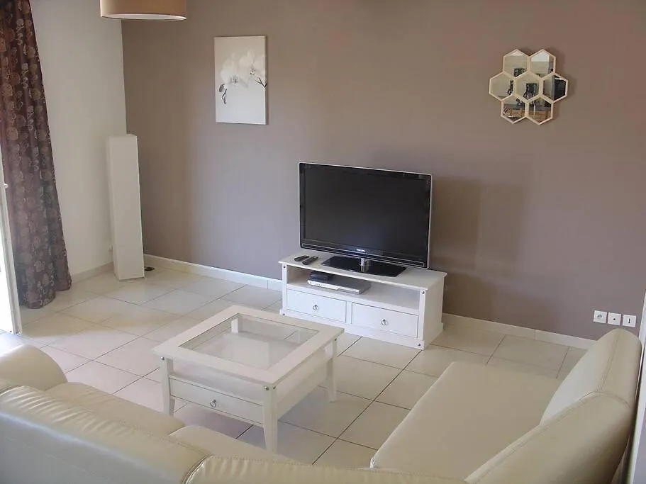 Agreable Maison Entre Riviere Et Centre Du Village Avec Piscine Ruoms Holiday home