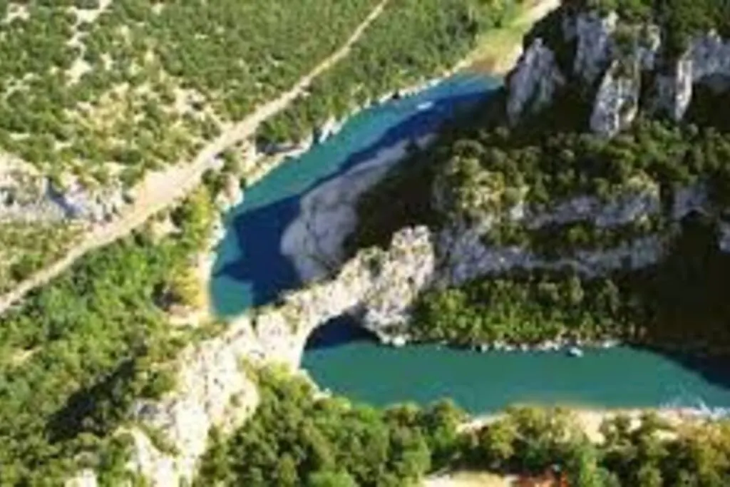 Holiday home Agreable Maison Entre Riviere Et Centre Du Village Avec Piscine Ruoms